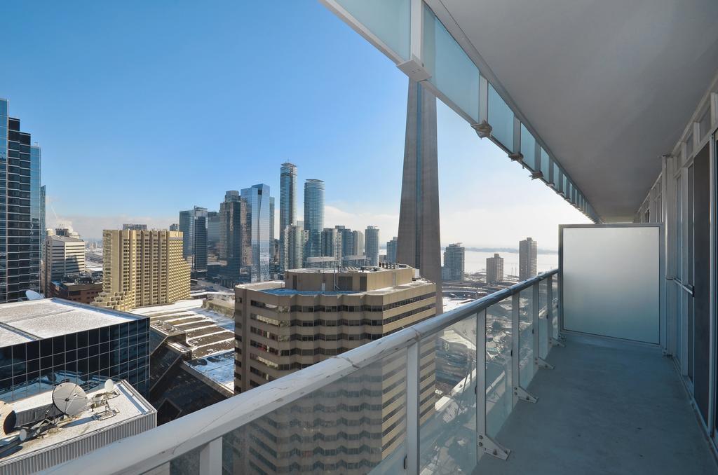 Atlas Suites - Cn Tower & Convention Centre Toronto Room photo